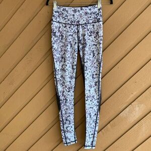 Victoria’s Secret Sport Knockout Star Tights/Leggings